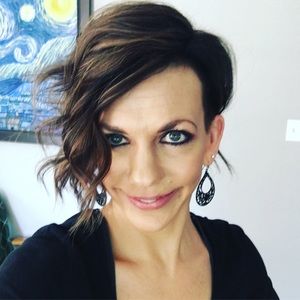 Meet your Posher, Deeanna